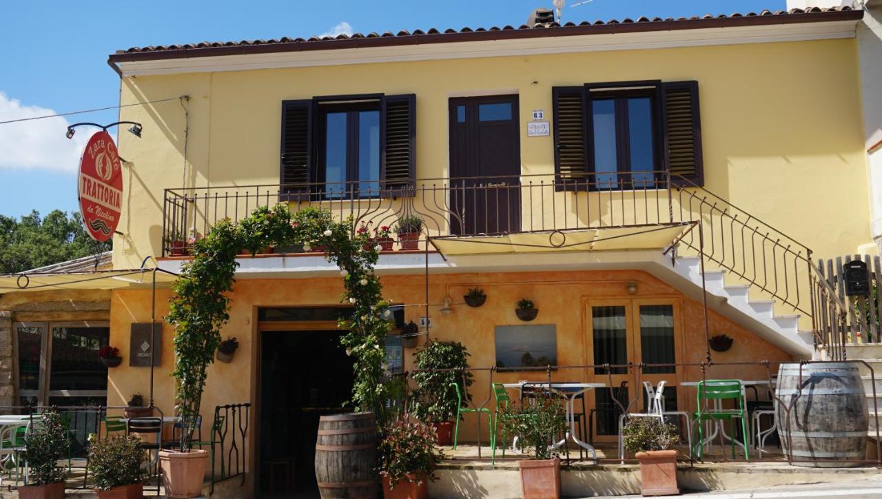 B&B Da Nicoletta San Pantaleo Exterior photo
