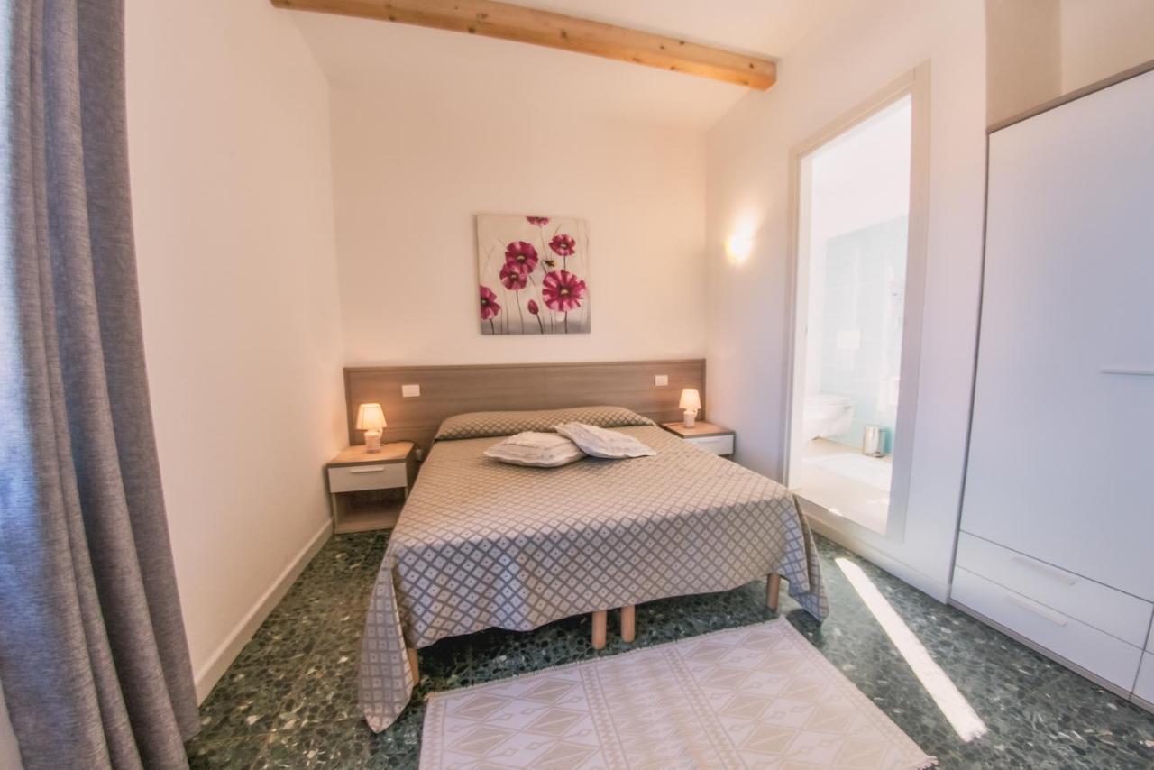 B&B Da Nicoletta San Pantaleo Exterior photo