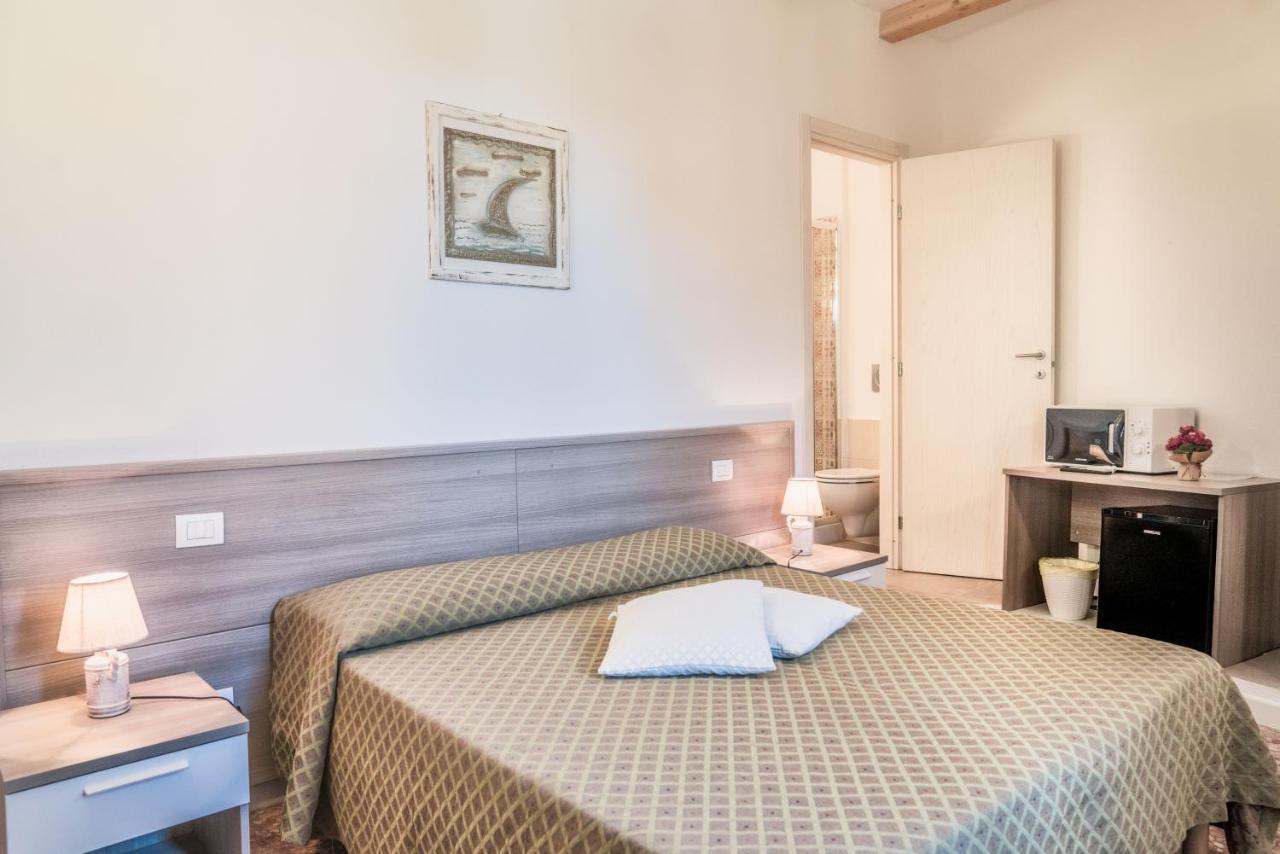 B&B Da Nicoletta San Pantaleo Exterior photo